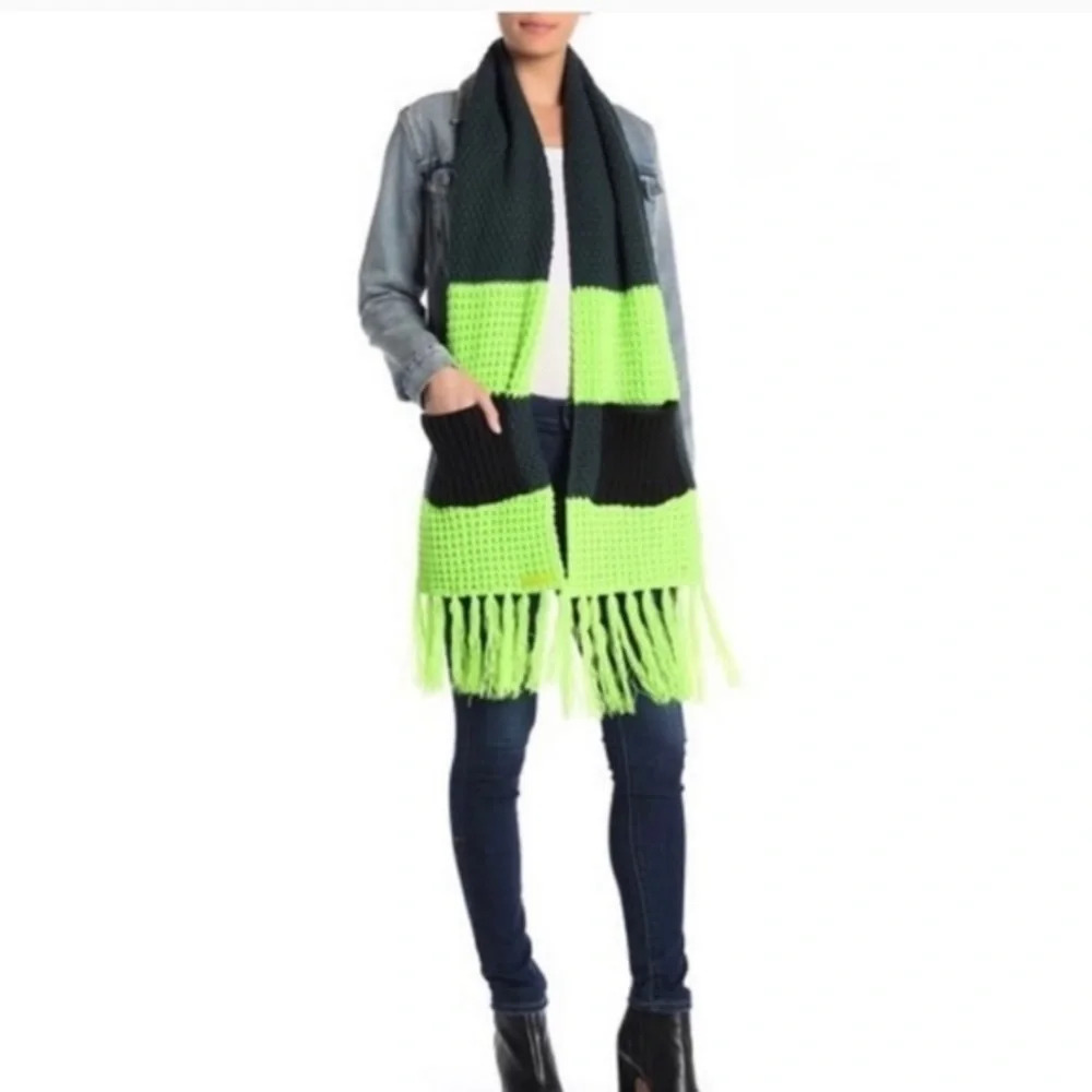 STEVE MADDEN POCKETS KNIT SCARF GREEN - NEW W/ TAGS Colorblock